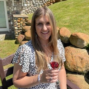 Meet your Posher, Samantha